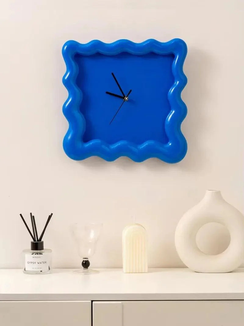 Cream Biscuit Clock