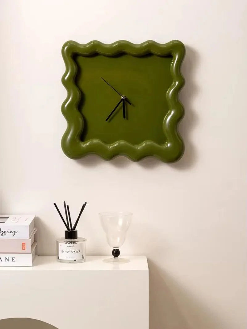 Cream Biscuit Clock