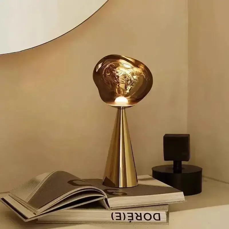 Lava LED Table Lamp _Dreamy glow zone